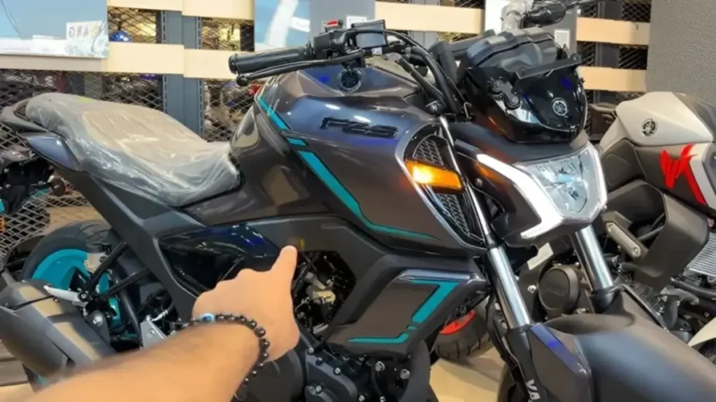 Yamaha FZ S Hybrid: 149cc का धांसू इंजन, 60 kmpl का तगड़ा माइलेज और 600 KM की जबरदस्त रेंज वाली बाइक